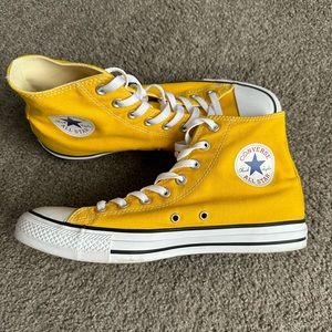 Converse sneaker